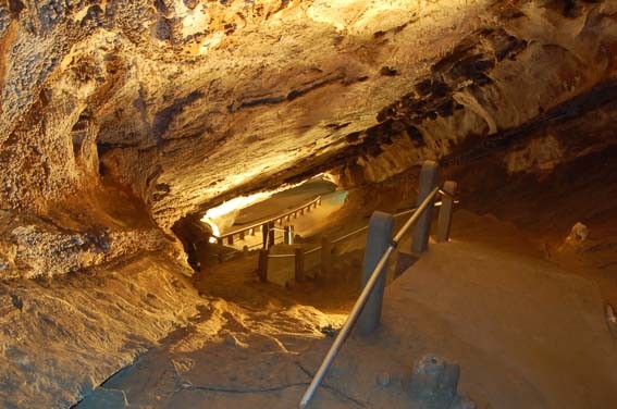 Dieu bat ngo ve “hang Son Doong” tuyet my cua Trieu Tien-Hinh-2