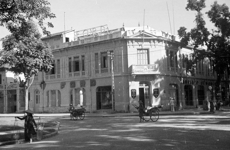 Loat anh doc ve xe keo tay o Ha Noi nam 1940