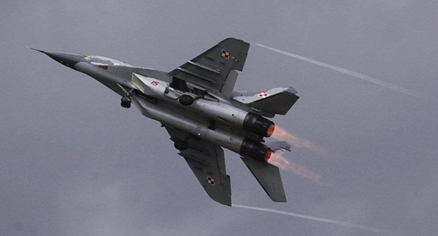 May bay quan su MiG-29 cua Ba Lan roi ngay sau khi cat canh