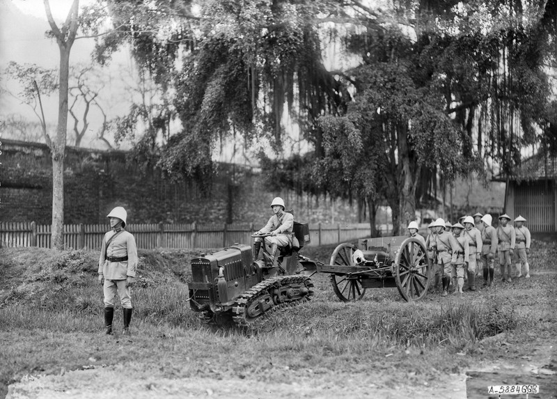 Day bat ngo trong can cu phao binh Phap o Ha Noi thap nien 1920-Hinh-6