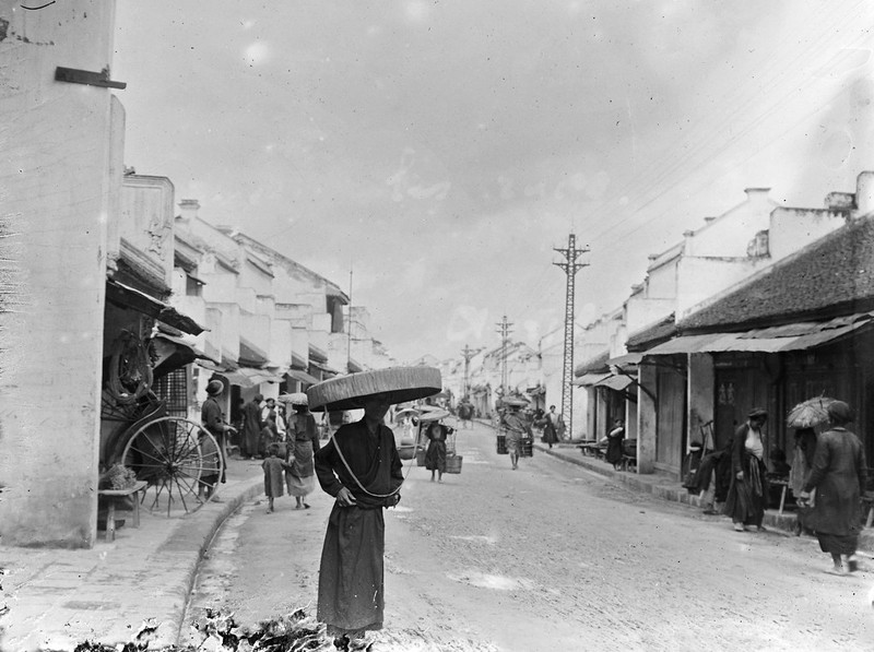 Bo anh cuc quy hiem ve duong pho Ha Noi nam 1896-Hinh-6