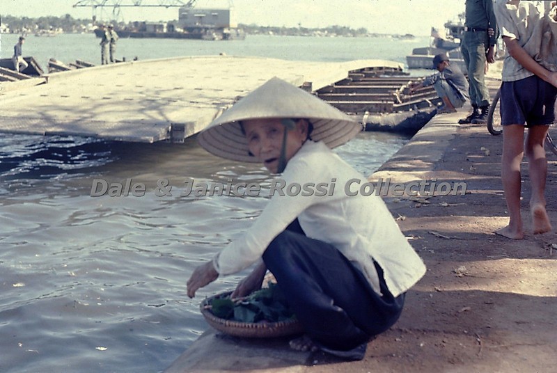 Anh an tuong ve doi thuong o Da Nang nam 1965 - 1966-Hinh-4