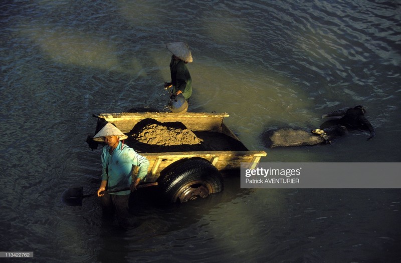 Dien Bien Phu nam 1994 qua ong kinh phong vien quoc te-Hinh-13