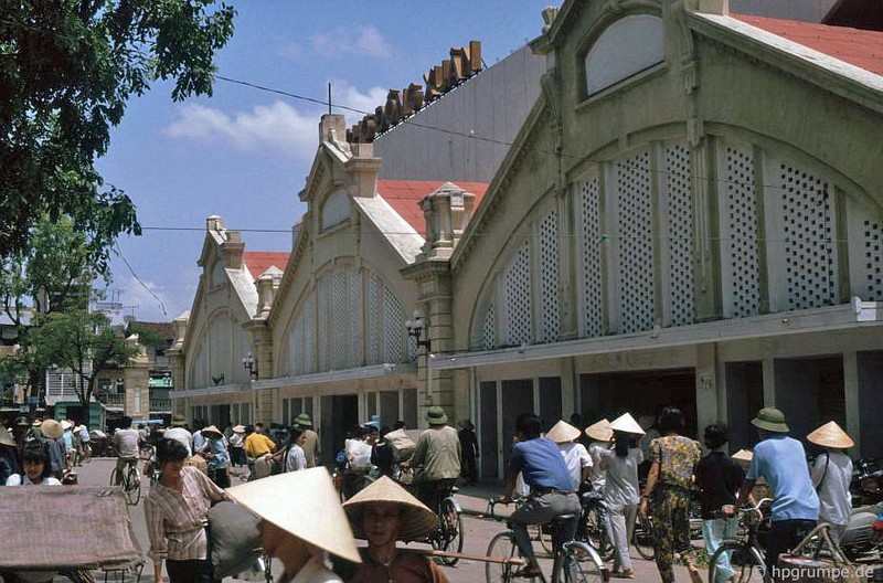 Hinh doc ve giao thong o Ha Noi dau thap nien 1990-Hinh-3