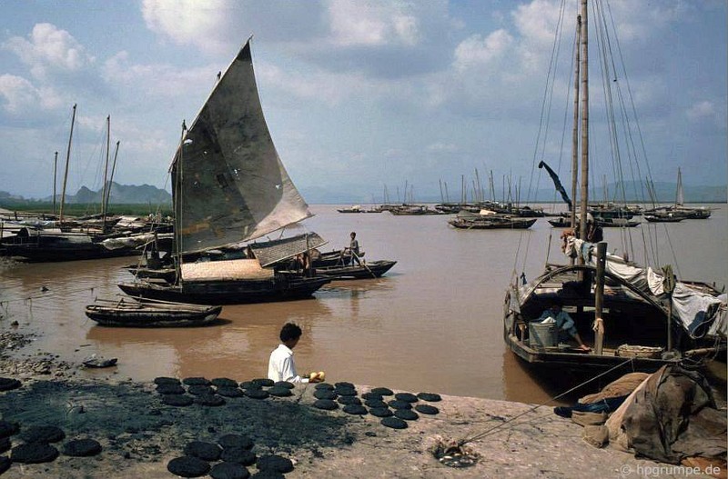 Kham pha thien duong bien Bai Chay dau thap nien 1990-Hinh-9