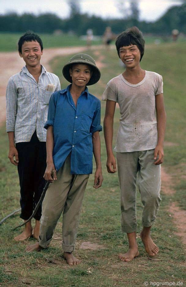 Hinh anh kho quen ve nong thon Ha Noi nam 1991-Hinh-4
