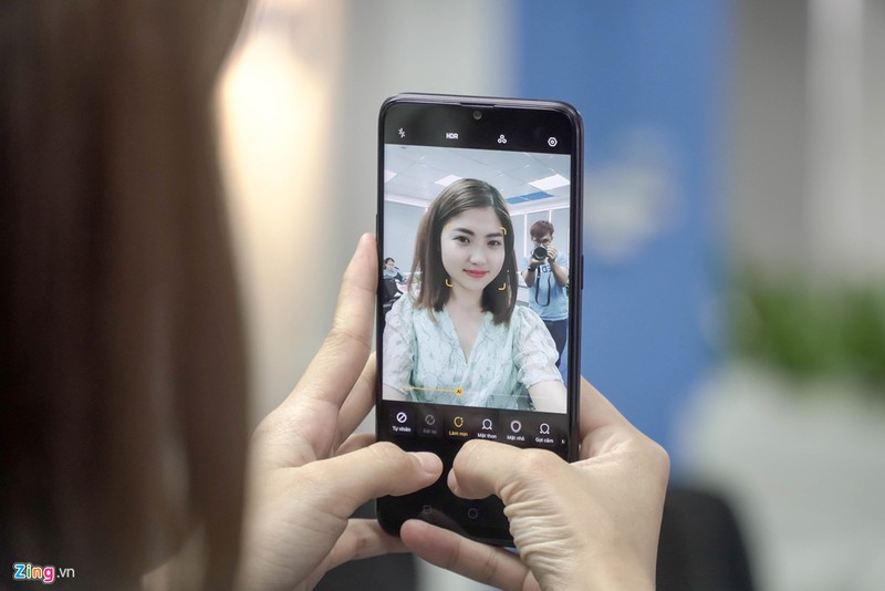 Chi tiet Realme 3 Pro - Snapdragon 710, sac nhanh VOOC 3.0-Hinh-6