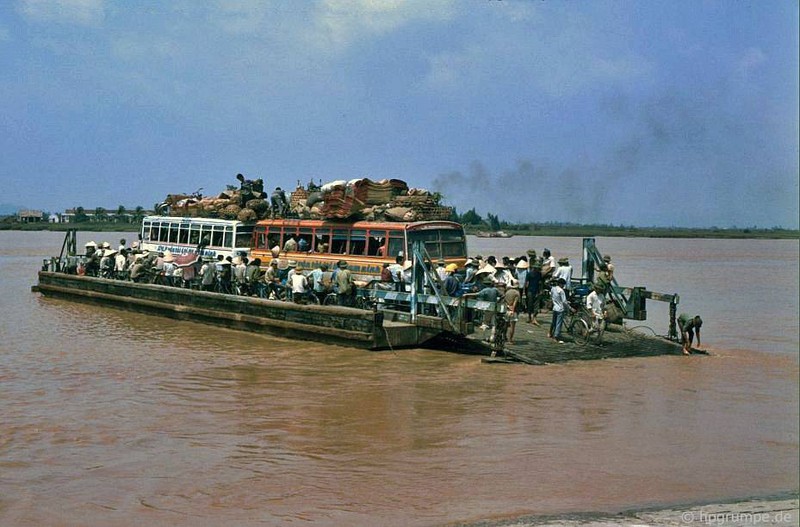 Hinh doc ve ben pha lon nhat mien Bac nam 1991-Hinh-3