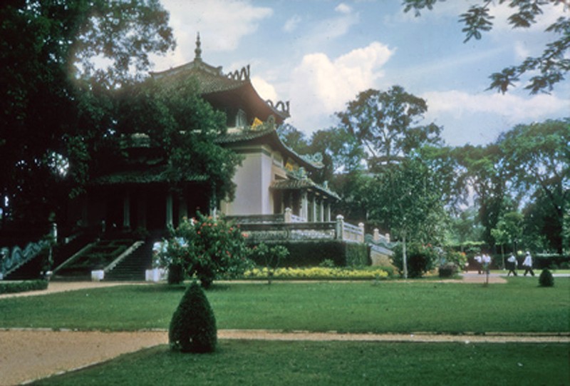 La lung Thao Cam Vien Sai Gon 1965 qua ong kinh nguoi My-Hinh-2