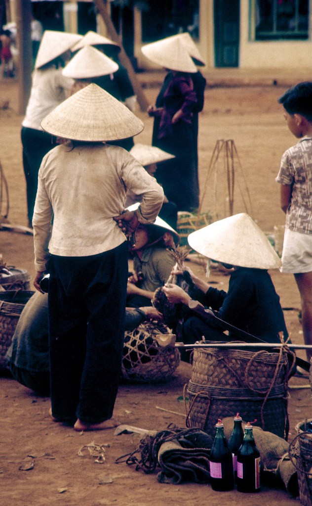 Anh hiem ve dien mao thi xa Phuoc Long nam 1963-Hinh-6