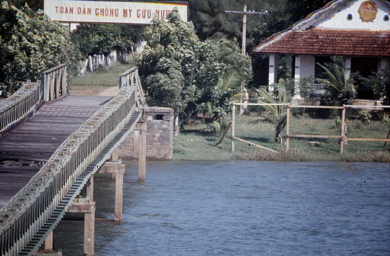 Anh hiem chua tiet lo ve vi tuyen 17 nam 1966-Hinh-3