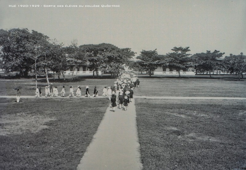 Ngam dien mao truong Quoc Hoc Hue thap nien 1920-Hinh-6