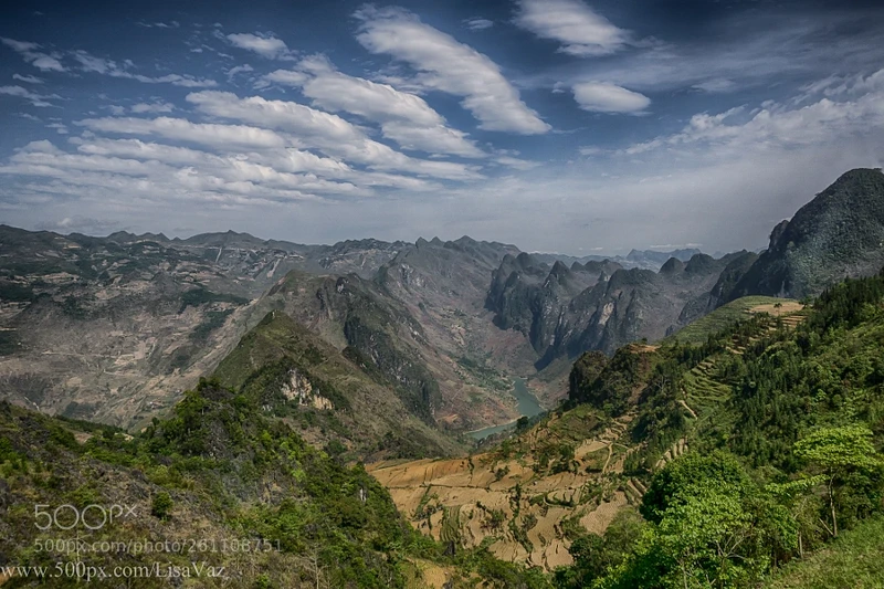 Choang ngop ky quan Ma Pi Leng qua ong kinh Tay-Hinh-2