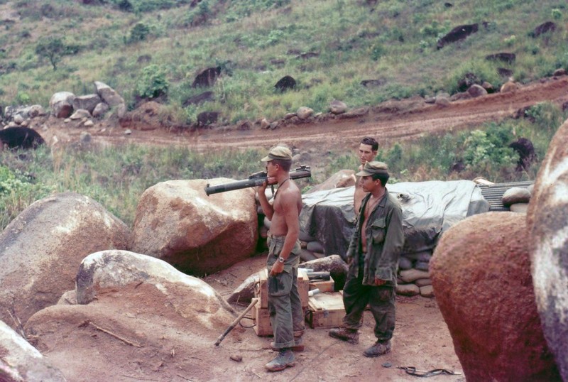 Tham khoc loat hinh chua cong bo ve chien tranh Viet Nam 1965-Hinh-2
