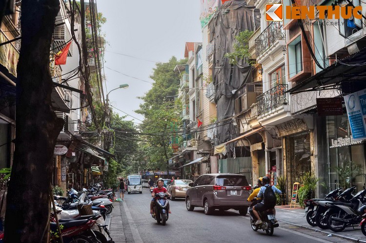 Pho dong nat tru danh Ha Noi xua gio ra sao?