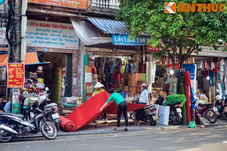 Pho nao o Ha Noi xua chuyen ban sung ong dan duoc?-Hinh-23