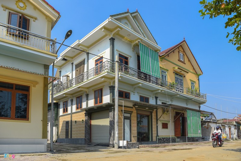 Cuoc song diu hiu o lang biet thu giau nhat Ha Tinh toan nguoi xuat khau lao dong-Hinh-2