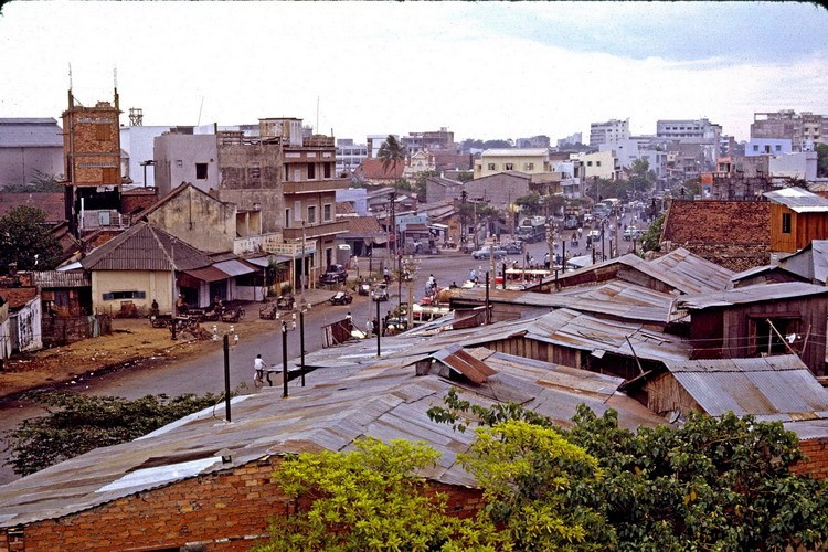 Kham pha cuoc song cua nguoi ngheo o Sai Gon nam 1965-Hinh-2