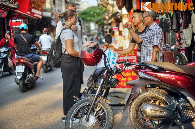 Bi mat lich su cua pho Ha Trung noi tieng Ha Noi-Hinh-14