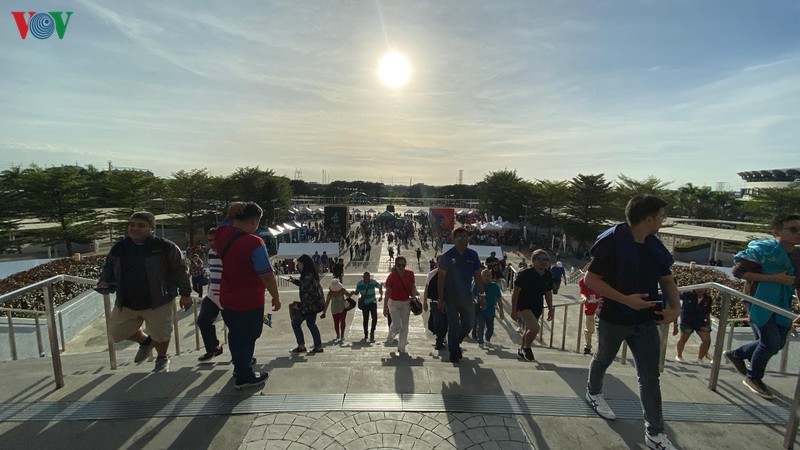 Khong khi soi dong o Philippine Arena truoc le khai mac SEA Games 30-Hinh-4