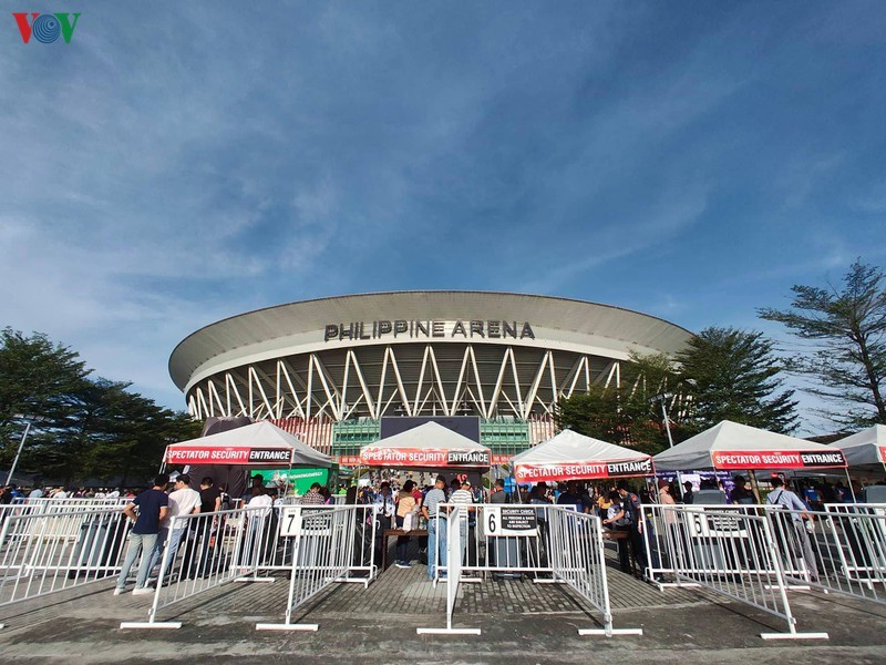 Khong khi soi dong o Philippine Arena truoc le khai mac SEA Games 30-Hinh-9