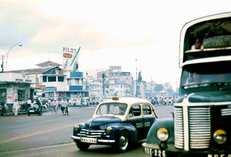 Loat anh de doi ve xe taxi o Sai Gon truoc 1975-Hinh-4