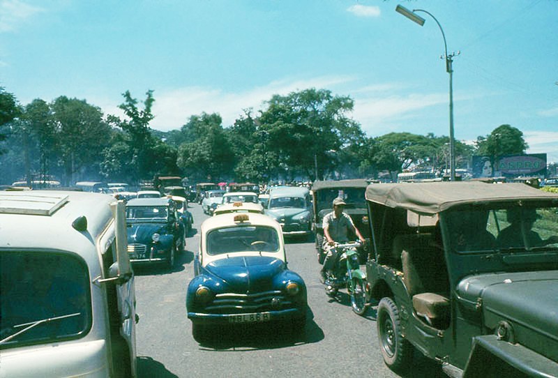 Loat anh de doi ve xe taxi o Sai Gon truoc 1975-Hinh-5