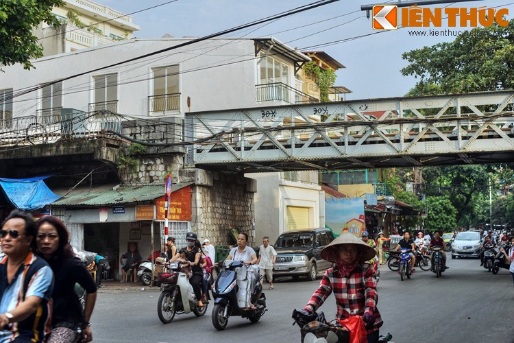 Can canh dia diem lam quan Phap kinh hoang o Ha Noi 1946-Hinh-4