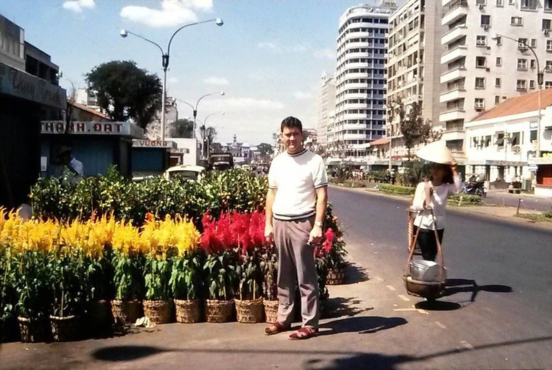 Cuc doc cho hoa Tet Sai Gon 1971 qua anh cua nguoi My-Hinh-6