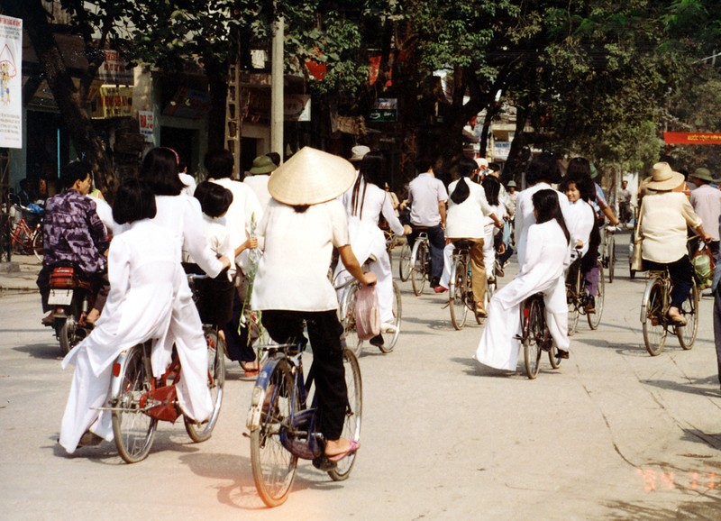 Anh chat lu chua tung tiet lo ve Ha Noi nam 1994-Hinh-2