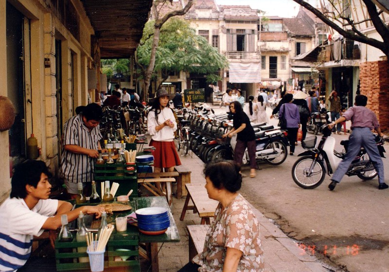 Anh chat lu chua tung tiet lo ve Ha Noi nam 1994-Hinh-4