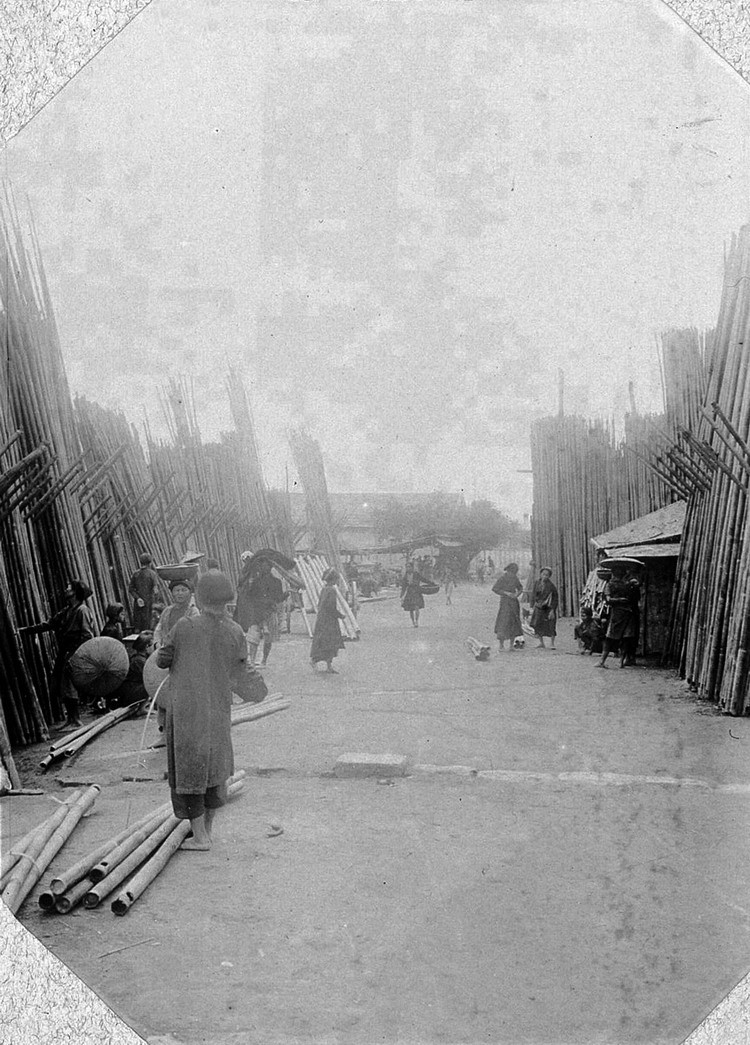 Loat anh cuc quy chua mot lan tiet lo ve Ha Noi nam 1905-Hinh-20