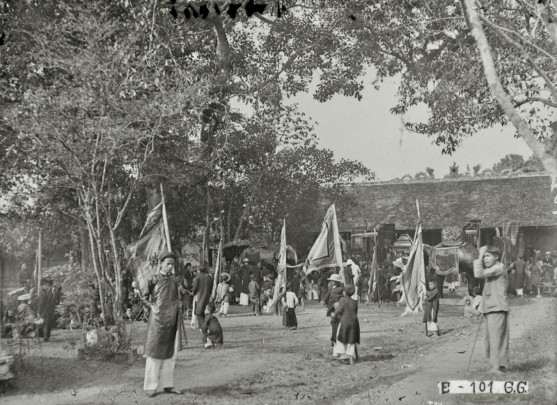 Tan muc le hoi den Dong Nhan Ha Noi ton vinh Hai Ba Trung nam 1920-Hinh-5