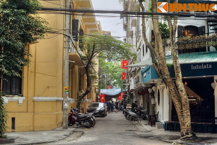 Bi mat bat ngo cua pho chai lo nuc tieng Ha Noi mot thoi