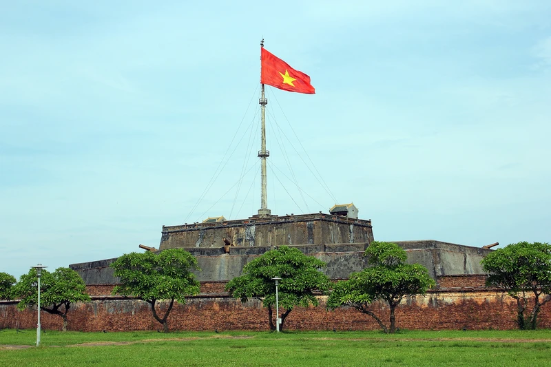 Co do Hue dep kho cuong qua ong kinh pho nhay Tay-Hinh-4