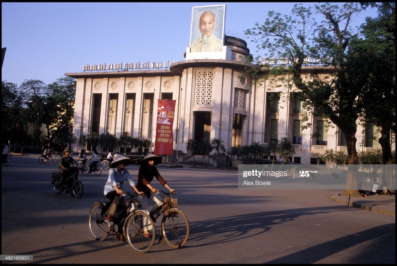 Anh mau hiem ve Sai Gon, Ha Noi thoi bao cap-Hinh-4