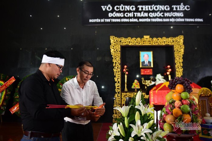 Lanh dao Dang, Nha nuoc vieng nha tinh bao huyen thoai Tran Quoc Huong