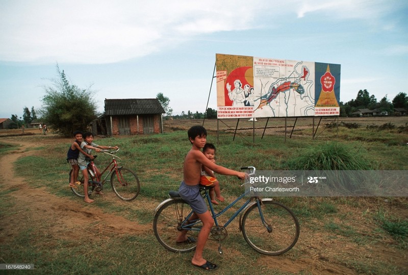 Xuc dong ngam chum anh day hoai niem ve Sai Gon nam 1995-Hinh-17