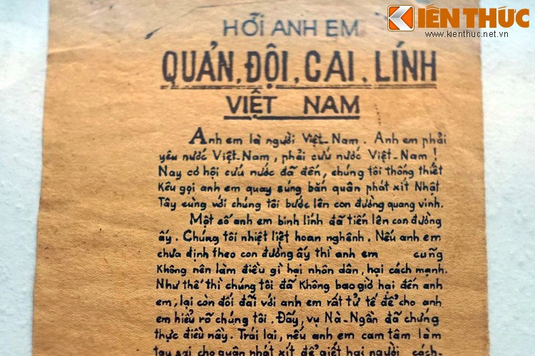 Can canh bo suu tap truyen don cua Cach mang Thang 8-Hinh-10