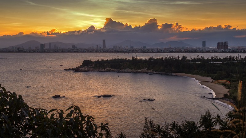 Ngam hoang hon Da Nang dep ngat ngay qua goc nhin 