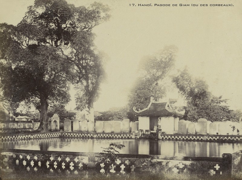 Anh hiem ve cac den chua noi tieng Ha Noi nam 1899-Hinh-10