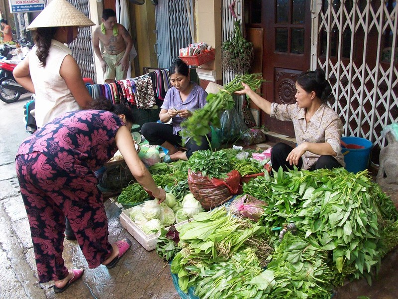 Cho coc Ha Noi hap dan la thuong qua ong kinh Tay-Hinh-4