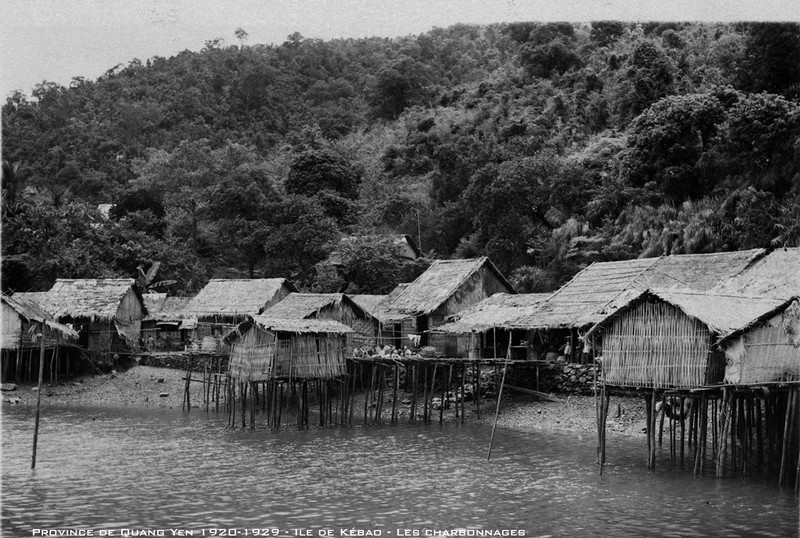 Loat anh cuc quy ve dao Van Don thap nien 1920-Hinh-4