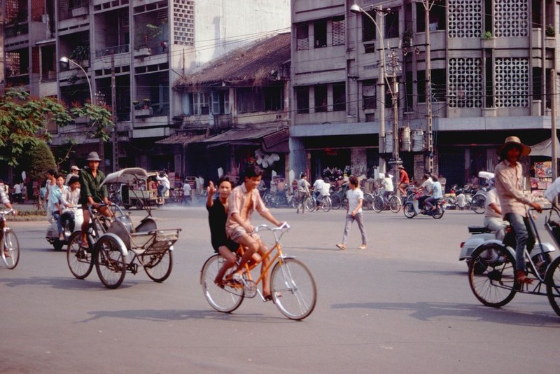 Anh cuc thu vi ve giao thong Sai Gon nam 1989-Hinh-17