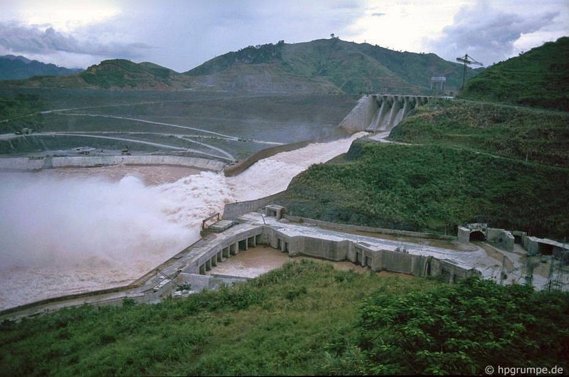 Nghe ky la o thuy dien Hoa Binh nam 1991