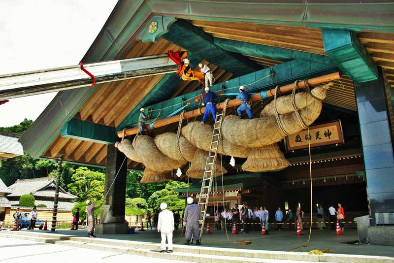 Tai sao den tho o Nhat Ban luon treo nhung soi day thung khong lo?-Hinh-4