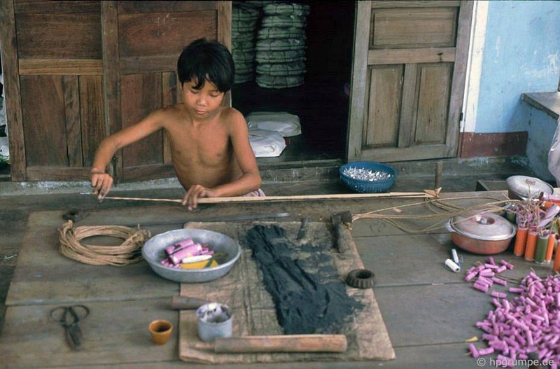 Nhin lai thoi hung thinh cua lang nghe phao noi tieng Da Nang-Hinh-3