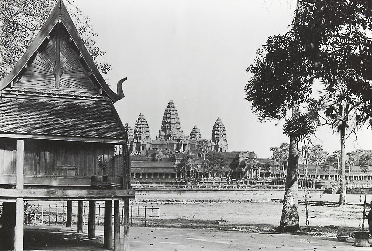Loat anh cuc hiem ve Angkor Wat mot the ky truoc.-Hinh-4