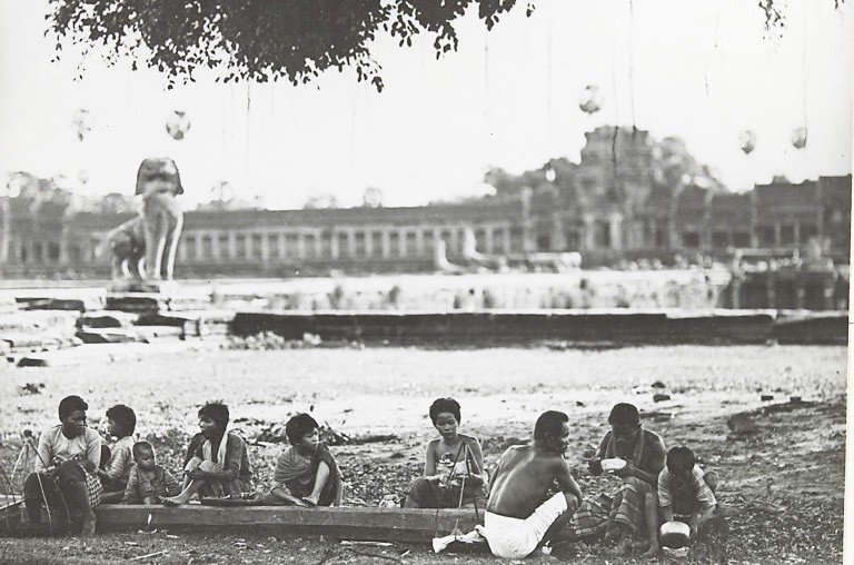 Loat anh cuc hiem ve Angkor Wat mot the ky truoc.-Hinh-5