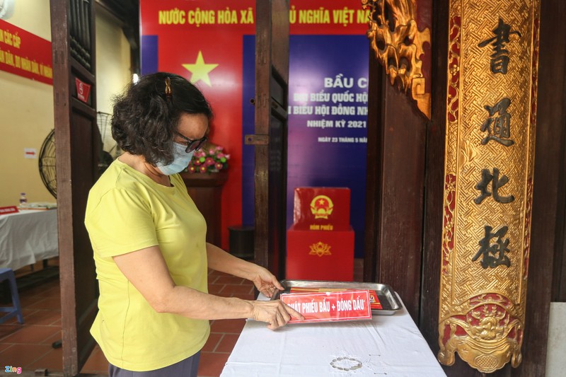 Ha Noi ruc ro truoc ngay bau cu-Hinh-6